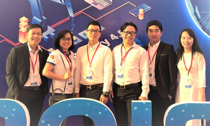 TS Nguyễn Thị Ngọc Ngà (thứ hai, từ trái qua) tham gia Diễn đàn Trí thức trẻ Việt Nam toàn cầu năm 2018 - Ảnh: NVCC