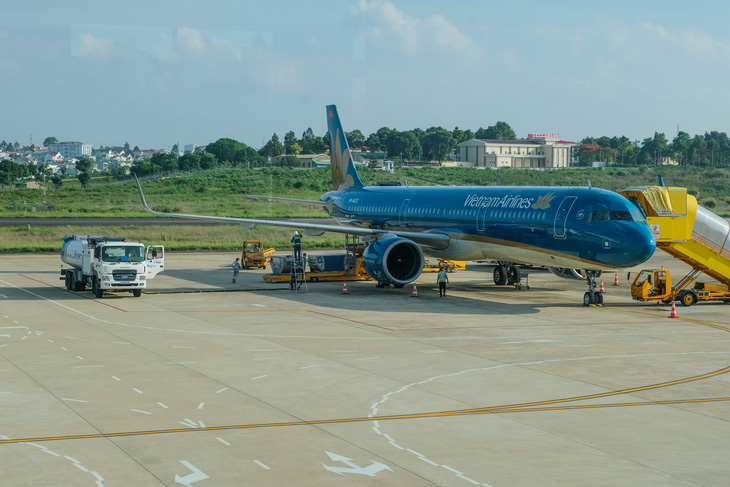 Nợ ngắn hạn của Vietnam Airlines vượt quá nhiều so với tài sản ngắn hạn - Ảnh: QUANG ĐỊNH