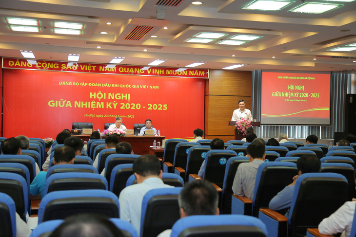 Toàn cảnh Hội nghị giữa nhiệm kỳ 2020-2025 của Đảng bộ Tập đoàn Dầu khí Quốc gia Việt Nam (PVN)