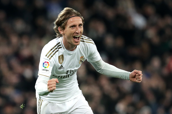 Vượt qua mãnh lực đồng tiền, Luka Modric ở lại với Real Madrid - Ảnh 1.