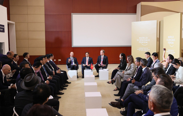 Thủ tướng Phạm Minh Chính đối thoại 50 lãnh đạo tập đoàn toàn cầu - Ảnh 2.