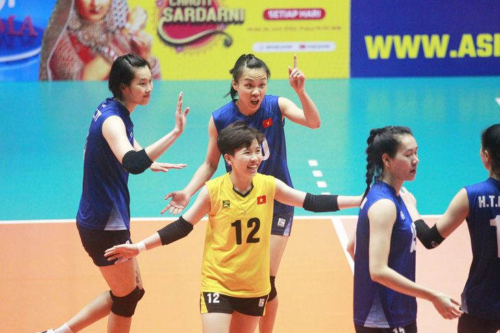 Tuyển bóng chuyền nữ Việt Nam vô địch 2 giải đấu châu lục trong vòng 2 tháng - Ảnh: AVC