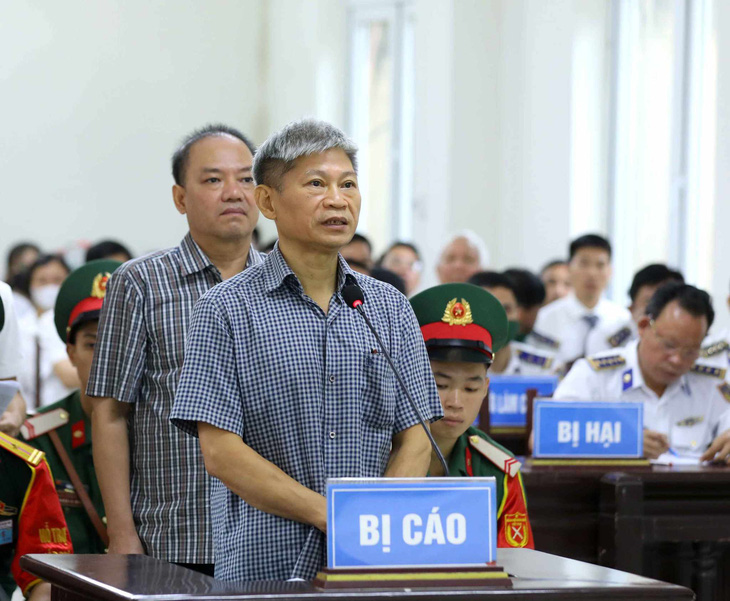 Cựu tư lệnh Cảnh sát biển Nguyễn Văn Sơn bị đề nghị hơn 16 năm tù - Ảnh 1.