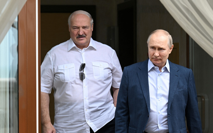 Tổng thống Belarus: Tôi đã thuyết phục tổng thống Nga đừng 