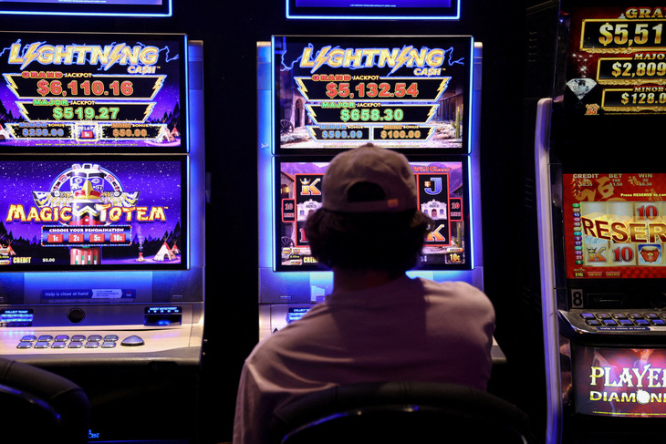 Úc xem xét cấm quảng cáo cá độ, cờ bạc trực tuyến - Ảnh 1.