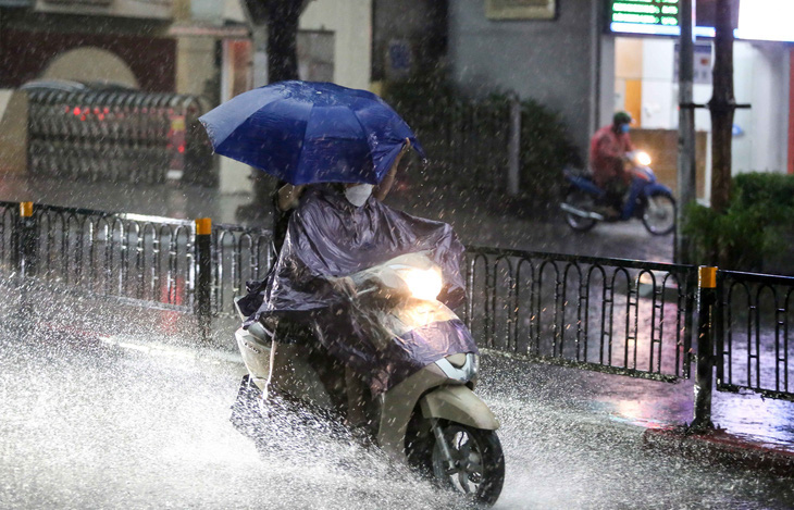 Lái xe an toàn mùa mưa: Cẩn tắc vô áy náy - Ảnh 3.