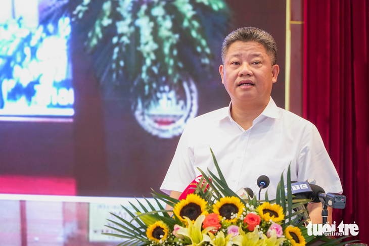 Phó chủ tịch UBND TP Hà Nội Nguyễn Mạnh Quyền trả lời các kiến nghị của cử tri 