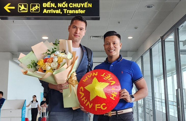 Trưa 30-6, Filip Nguyễn ra mắt CLB Công An Hà Nội - Ảnh 1.