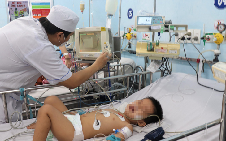 Bệnh viện thiếu thuốc điều trị tay chân miệng, Sở Y tế TP.HCM gửi công văn "cầu cứu" Bộ Y tế