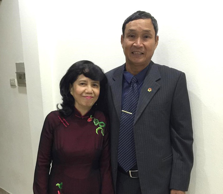Huấn luyện viên Mai Đức Chung và vợ, bà Phạm Thị Ngọc Uyển - Ảnh do nhân vật cung cấp