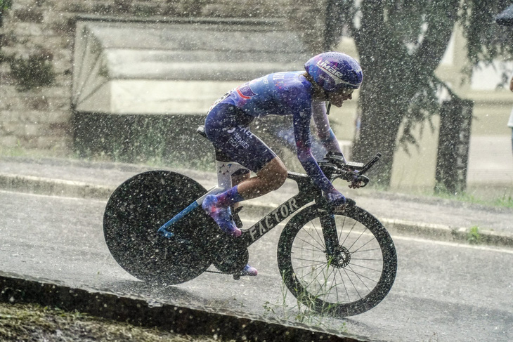 Nguyễn Thị Thật chưa thể thi đấu ở Giro d’Italia Donne 2023 - Ảnh 1.