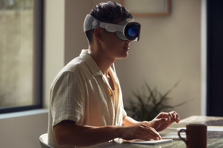 Kính thực tế ảo Vision Pro của Apple sẽ ra mắt năm 2024 - Ảnh: APPLE