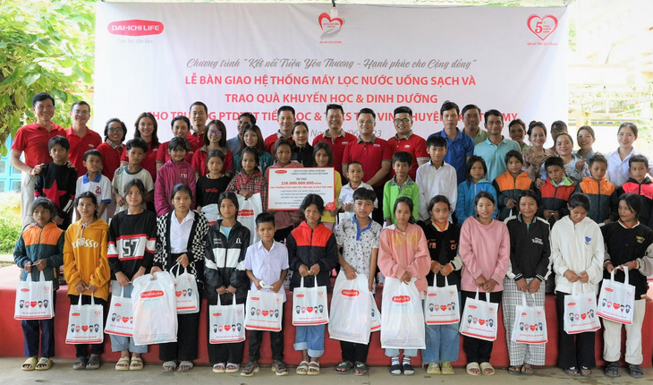 Dai-ichi tặng hệ thống máy lọc nước uống sạch cho học sinh Quảng Nam - Ảnh 2.