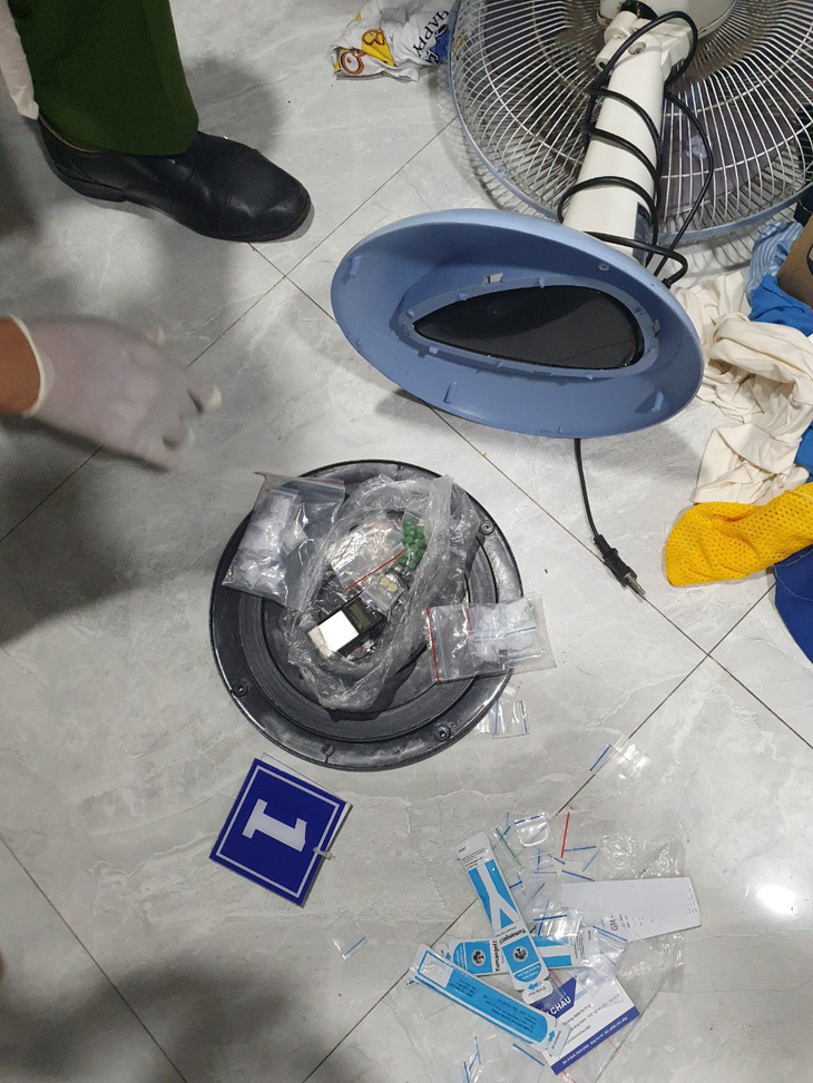 Ma túy được cất giấu trong máy quạt bị công an phát hiện - Ảnh: Công an cung cấp
