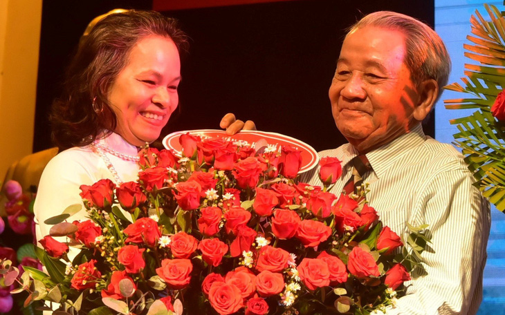 Nhiều người đề xuất giải thưởng Hồ Chí Minh cho nhà thơ Hoài Vũ