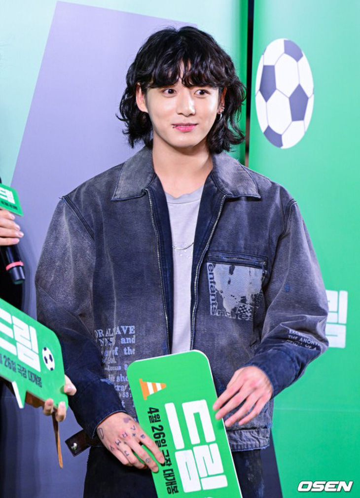 Jungkook bị tụt hạng thê thảm sau khi bình chọn gian lận của fan được công bố