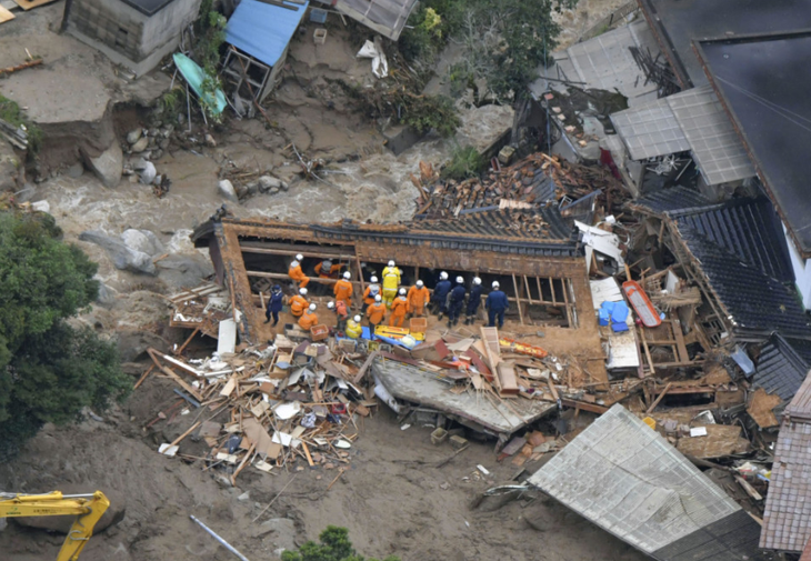 Hiện trường một vụ lở đất tại Nhật Bản trong ngày 10-7 - Ảnh: KYODO NEWS