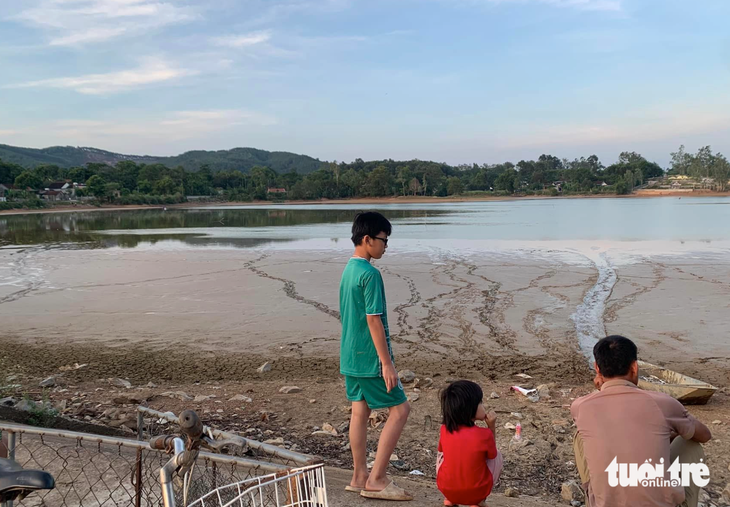 Tại Nghệ An có 19 hồ đã ở mực nước chết - Ảnh: DOÃN HÒA