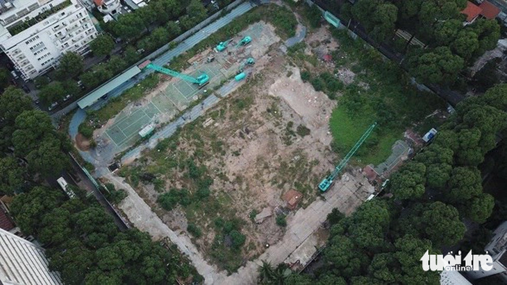 Khu đất số 8 Võ Văn Tần - nhà thi đấu Phan Đình Phùng - hiện vẫn để trống sau 5 năm tháo dỡ công trình cũ - Ảnh: QUANG ĐỊNH