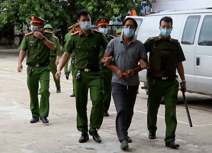 Phan Sinh Thành - người tố cáo việc nhận hối lộ và môi giới hối lộ tại phiên tòa, sau đó kiểm sát viên liên quan đã bị bắt - Ảnh: QUANG VĂN