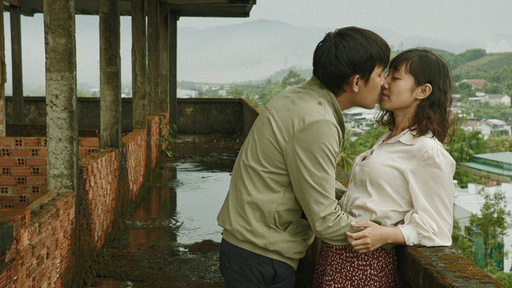 Phim đoạt giải Cannes 'Bên trong vỏ kén vàng' chiếu ở Việt Nam - Tuổi Trẻ  Online