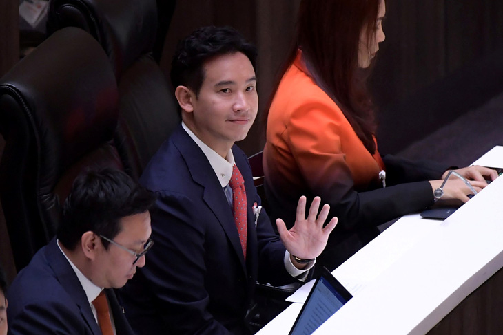 Ông Pita Limjaroenrat có mặt tại Quốc hội Thái Lan ngày 13-7 - Ảnh: AFP