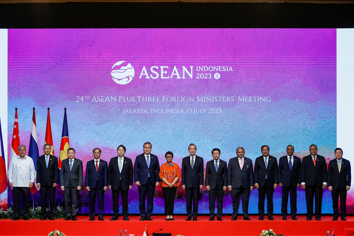 Hội nghị ASEAN+3 giữa ASEAN với các đối tác Nhật Bản, Hàn Quốc và Trung Quốc - Ảnh: REUTERS