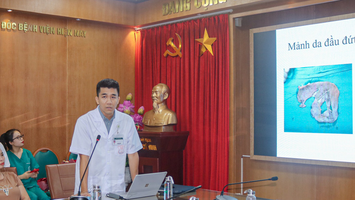 TS.BS Thái Duy Quang - khoa phẫu thuật tạo hình thẩm mỹ, Bệnh viện Bạch Mai - Ảnh: Bệnh viện Bạch Mai