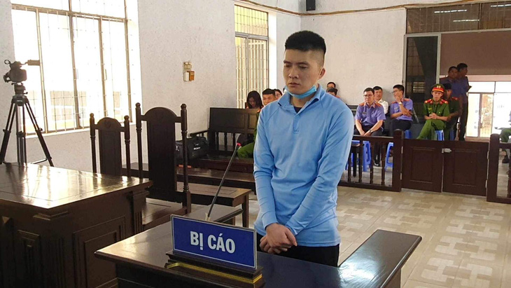 Nguyễn Hữu Tuyến lãnh 18 năm tù giam vì ghen tuông, sát hại mẹ của hai con mình - Ảnh: TÂM AN