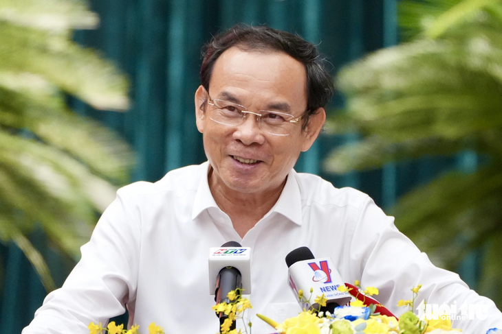 Bí thư Thành ủy TP.HCM Nguyễn Văn Nên chia sẻ tại hội nghị - Ảnh: HỮU HẠNH