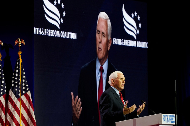 Cựu phó tổng thống Mỹ Mike Pence phát biểu trong một hội nghị hồi tháng 6 năm nay - Ảnh: REUTERS