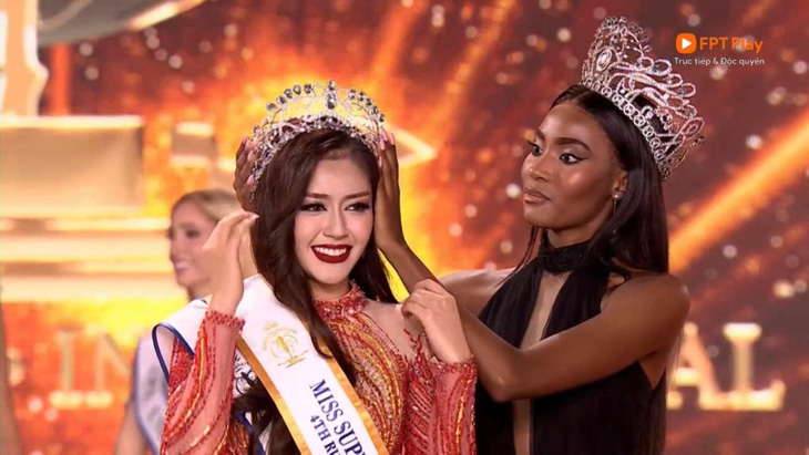 Đặng Thanh Ngân giành danh hiệu á hậu 4 Hoa hậu Siêu quốc gia 2023 - Ảnh chụp màn hình