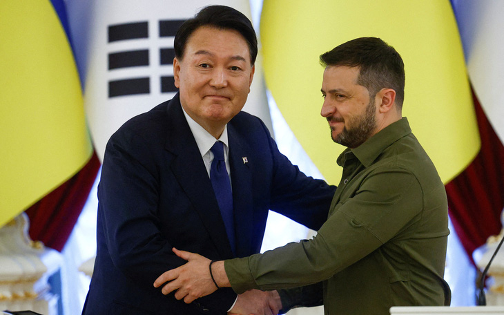 Hàn Quốc tuyên bố giúp Ukraine gỡ mìn