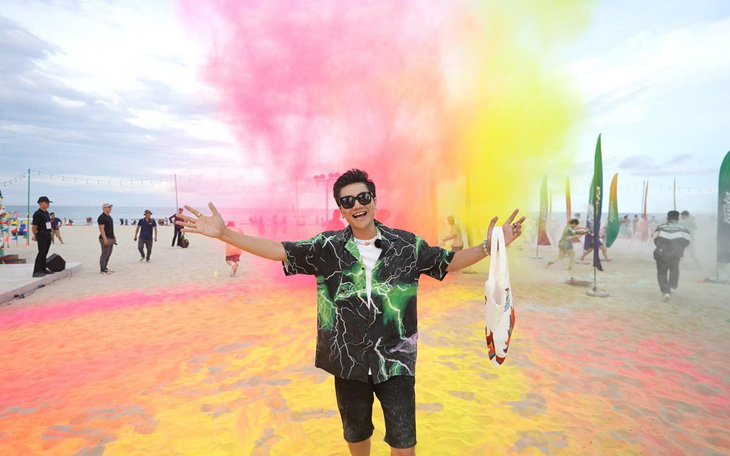 Hòa mình vào không gian rực rỡ sắc màu tại Huda Beach Carnival 2023