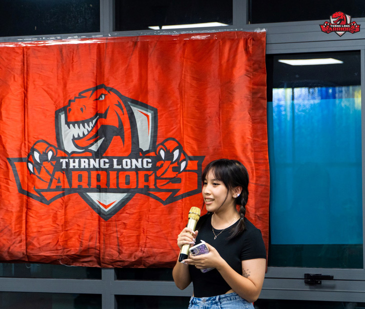 Thảo My chia sẻ trong buổi giao lưu với CLB Thang Long Warriors - Ảnh: VBA