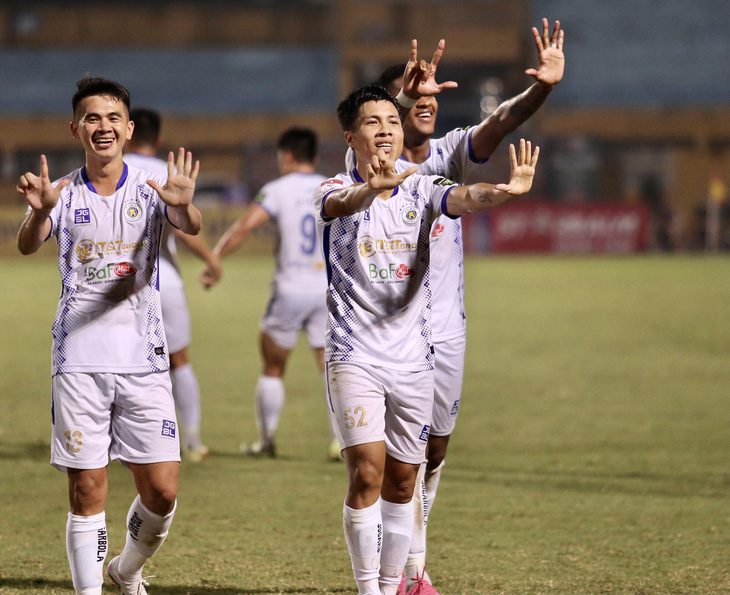 CLB Hà Nội có chiến thắng thứ 7 kể từ đầu mùa - Ảnh: Đ.K
