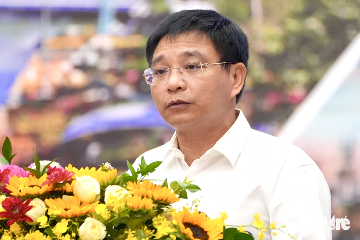 Bộ trưởng Bộ Giao thông vận tải Nguyễn Văn Thắng phát biểu tại hội nghị - Ảnh: HỮU HẠNH