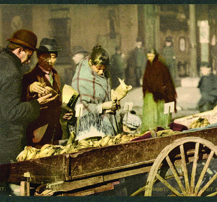 Xe bán chuối trên đường phố New York, Mỹ năm 1902