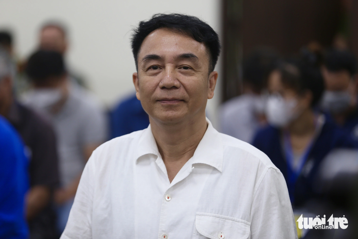 Ông Trần Hùng - cựu cục phó Cục Quản lý thị trường - tại phiên tòa sáng 19-7 - Ảnh: DANH TRỌNG