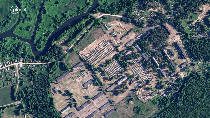 Hình ảnh vệ tinh ngày 30-6 cho thấy các cơ sở mới được thiết lập tại một căn cứ quân sự ở Tsel, vùng Mogilev, Belarus. Hãng tin AP cho rằng đây là căn cứ mới của Wagner - Ảnh: REUTERS