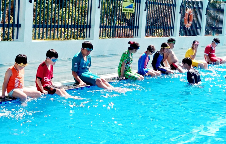 Lớp dạy bơi miễn phí cho trẻ em Kiên Giang - Ảnh 3.