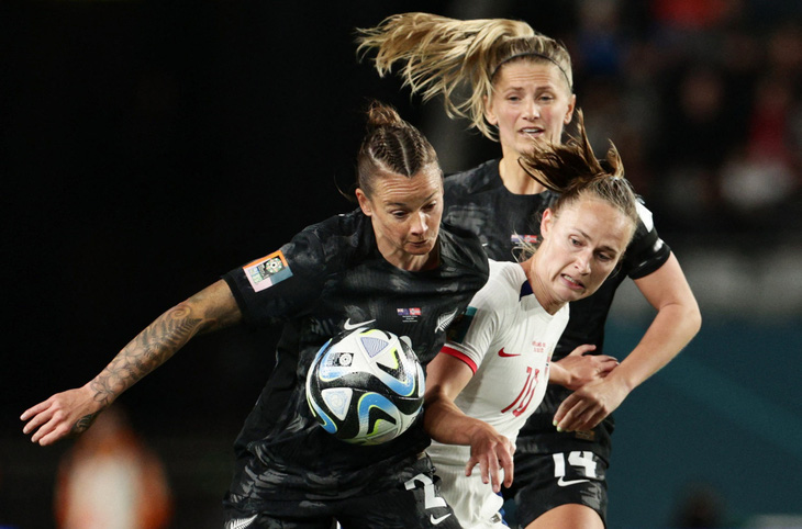 Tuyển nữ New Zealand chơi trận đấu xuất sắc trước Na Uy ở trận ra quân World Cup nữ 2023 - Ảnh: REUTERS