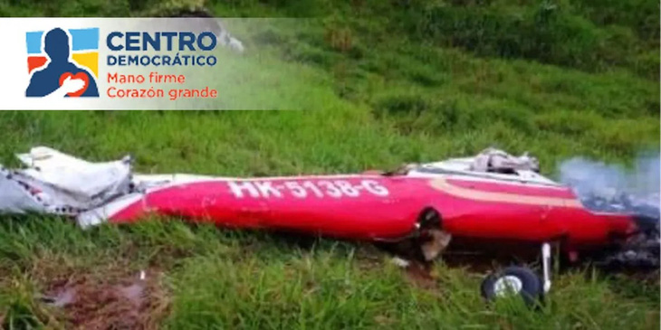 Hiện trường vụ tai nạn máy bay làm chết 5 chính trị gia và 1 phi công tại miền trung Colombia hôm 19-7 - Ảnh: CANAL 1