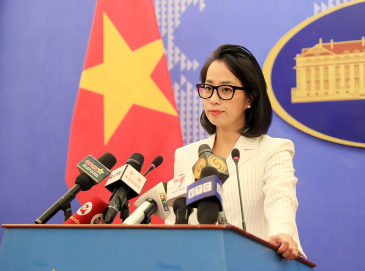 Người phát ngôn Bộ Ngoại giao Phạm Thu Hằng trong họp báo ngày 20-7 - Ảnh: Bộ Ngoại giao cung cấp