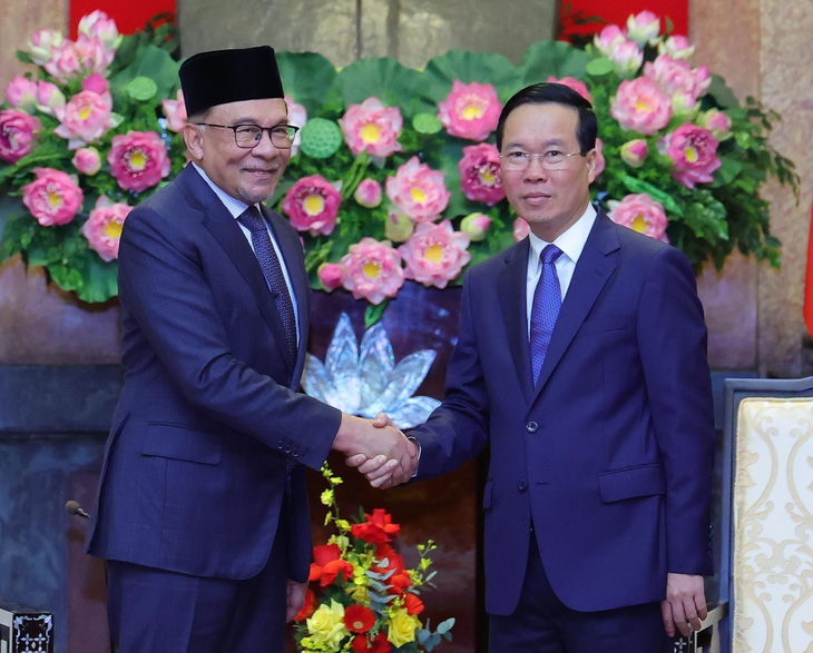 Chủ tịch nước Võ Văn Thưởng tiếp Thủ tướng Malaysia Anwar Ibrahim chiều 21-7 - Ảnh: TTXVN