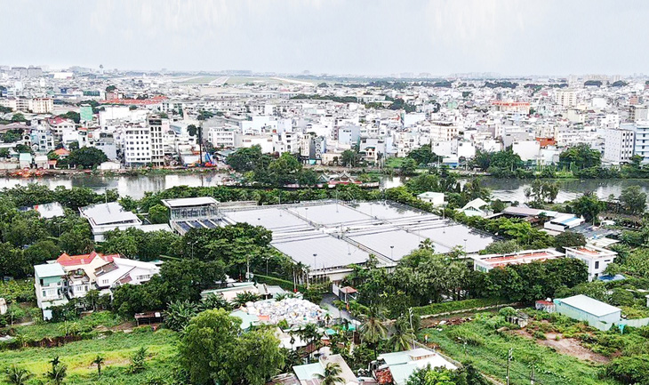 Nhà máy xử lý nước thải khu vực kênh Tham Lương - Bến Cát nhìn từ trên cao - Ảnh: LÊ PHAN