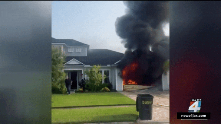 Hình ảnh vụ hỏa hoạn trong garage nhà dân ở Nocatee, Florida, Mỹ - Ảnh: News4Jax
