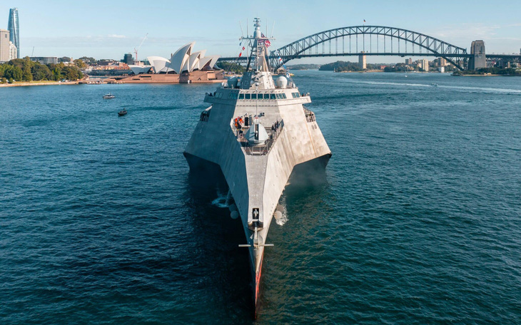 Hải quân Mỹ lần đầu biên chế chiến hạm tại nước ngoài