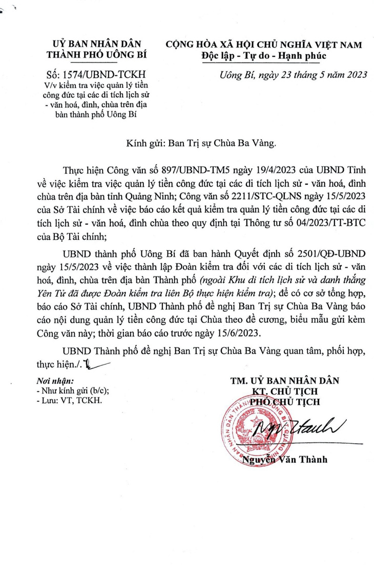 Văn bản do Phó chủ tịch UBND TP Uông Bí Nguyễn Văn Thành ký gửi chùa Ba Vàng đề nghị báo cáo thu chi tiền công đức