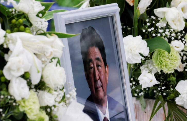 Vụ ám sát cố Thủ tướng Nhật Abe Shinzo đã gây sốc cho toàn thế giới - Ảnh: REUTERS